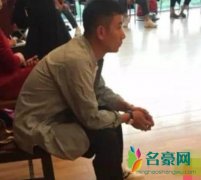 文章陪女儿训练 神情落寞已无当年风采