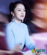 董璇3岁女儿再走秀 全程严肃脸超有模特气场