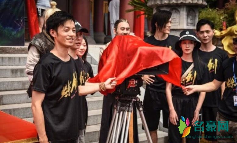 吴秀波疑复出