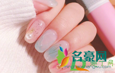 指甲盖掀翻出血怎么办2