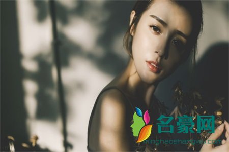 情感问题：在爱情里付出最多的一方，往往是伤的最深的