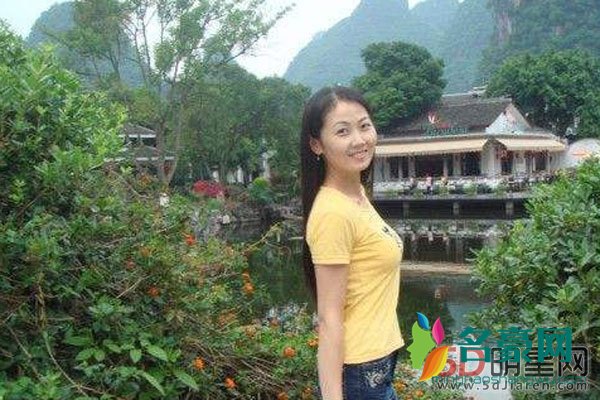 莫青个人资料不雅照 莫菁柳州艳照门始末胸型真好看