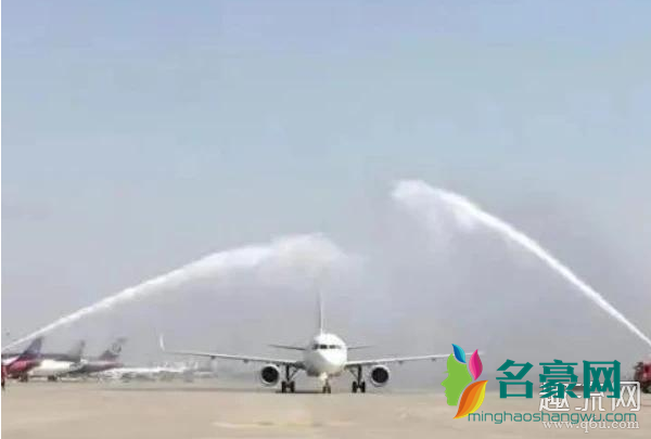 机场过水门是什么意思 机场过水门为什么是最高礼遇