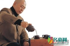 张铁林活佛坐床视频始末 佛在心中而不是做样子给