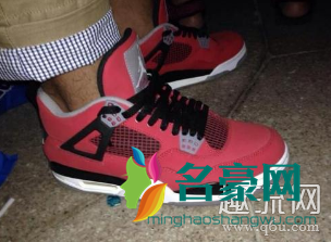 AJ4鞋带怎么绑 AJ4鞋带怎么系最好看