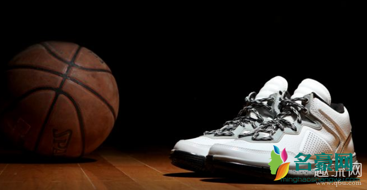 篮球鞋平时穿可以吗 篮球鞋舒服吗