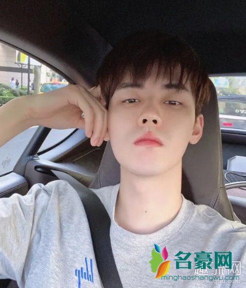 大海和月亮的故事是什么 大海和月亮是什么意思什么梗