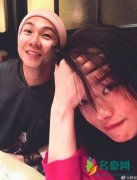 舒淇白举纲深夜聚会 两人对着镜头灿笑感情令人羡