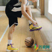 男生篇：篮球鞋日常怎么搭配图片 日常逛街穿篮球