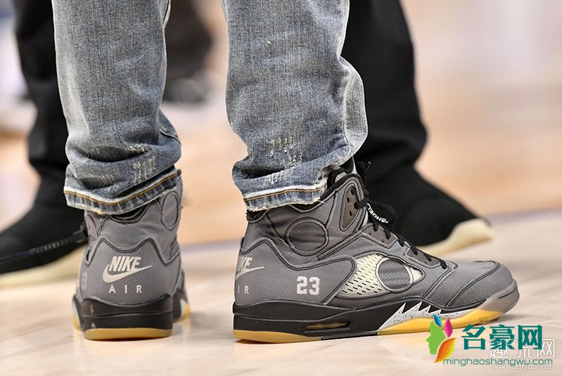 OW x AJ5东契奇上脚 OW x AJ5 即将发售