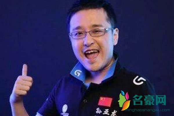 笑笑鸭脖门女主角小米 因为鸭脖门笑笑退出dnf然后就玩起来LOL了