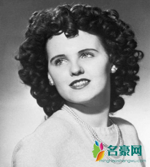 蓝可儿事件和黑色大丽花的联系 为何女人又全身赤裸躺在地上