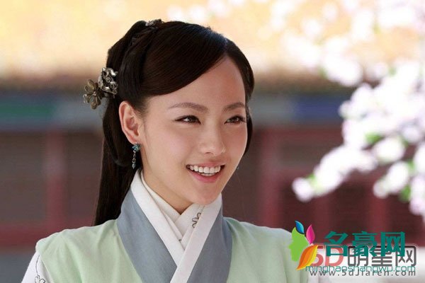 杜淳张嘉倪为什么分手 杜就是个花花公子女友里面最漂亮的是张嘉倪