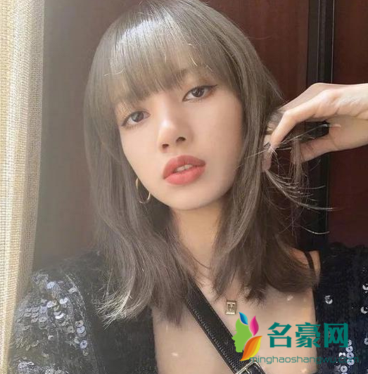 Lisa铁刘海怎么弄得 Lisa刘海喷雾推荐