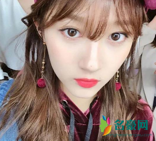 Lisa铁刘海怎么弄得 Lisa刘海喷雾推荐