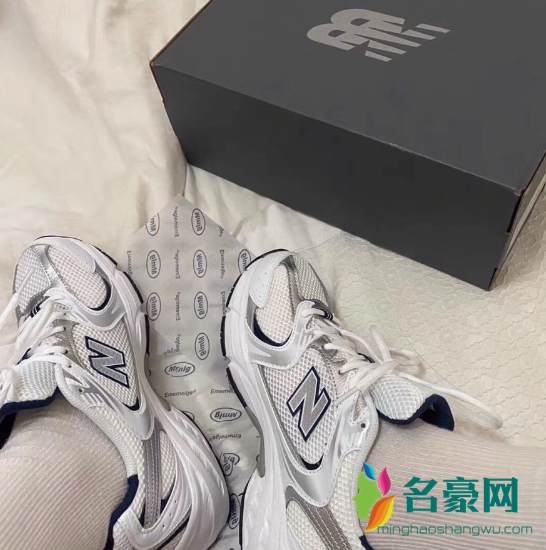 nb530 2020新款夏季搭配图 nb mr530系列鞋底为什么硬