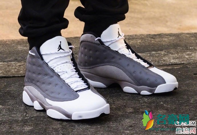 AJ13 大气灰实物上脚图曝光 AJ13 Atmosphere Grey上脚街拍图赏析