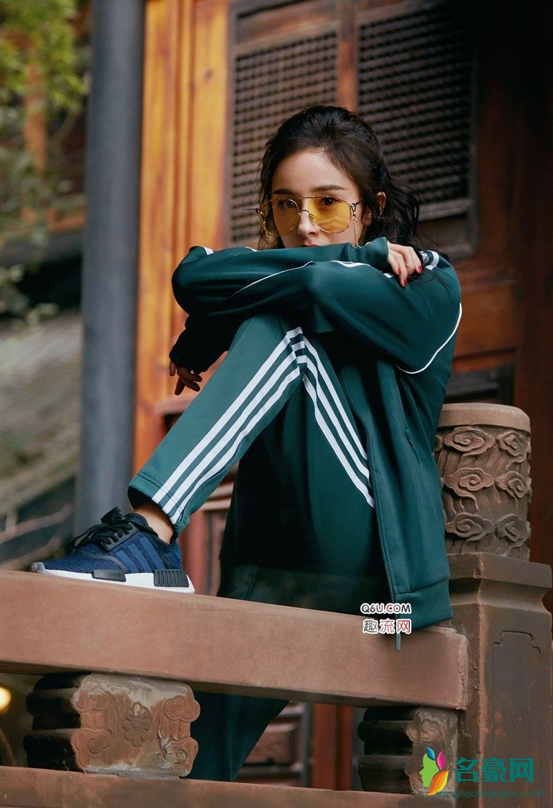 杨幂三叶草同款鞋推荐 杨幂adidas Originals街拍欣赏
