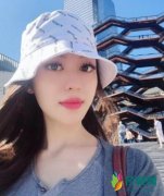 郎朗混血娇妻晒近照 长发披肩五官精致惊艳十足