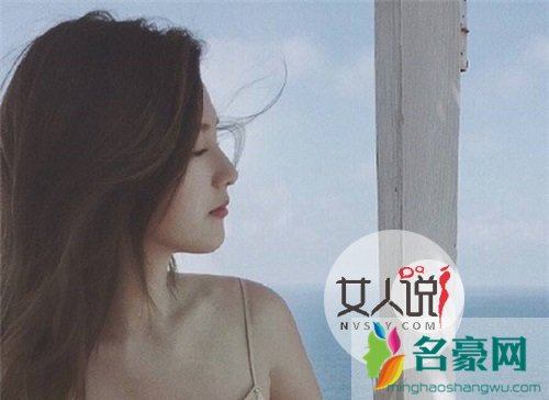 她的性暗示你读懂了吗 今晚床上别再错过火辣的她