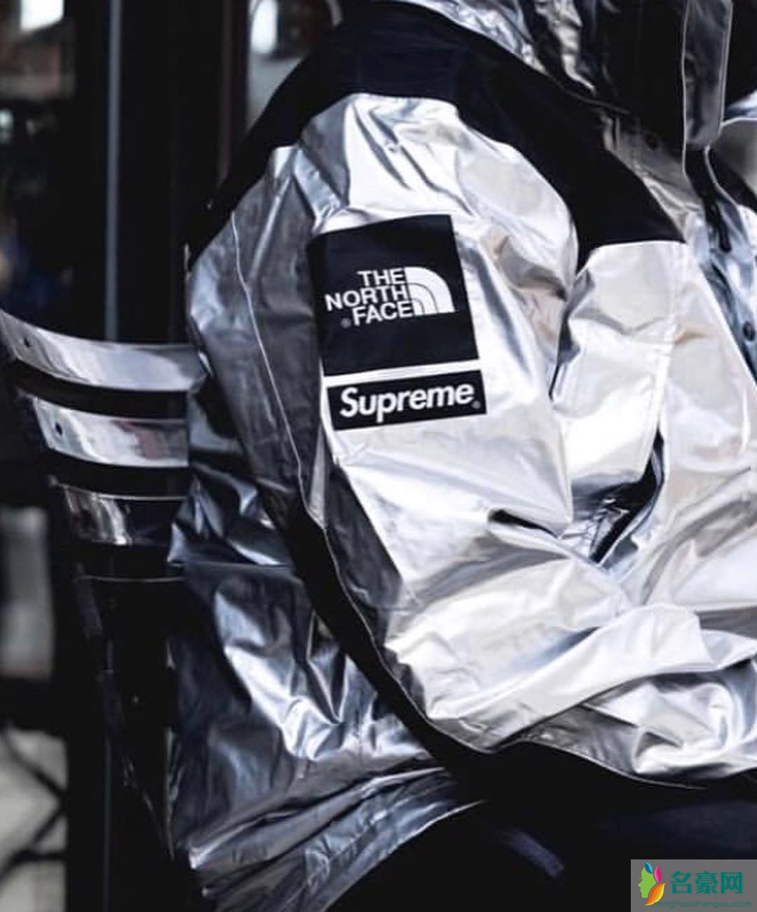 Supreme x TNF 2018怎么搭配 Supreme联名北面搭配街拍