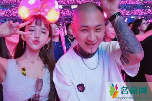 王逗逗被多少人睡过 这个女的到底和多少人谈过恋爱