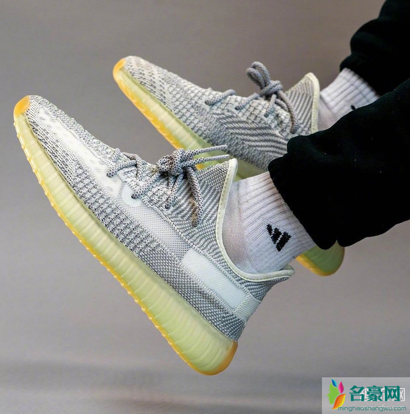 yeezy 350 V2 “Yeshaya”上脚搭配图赏析 yeezy 350 V2尺码偏小吗