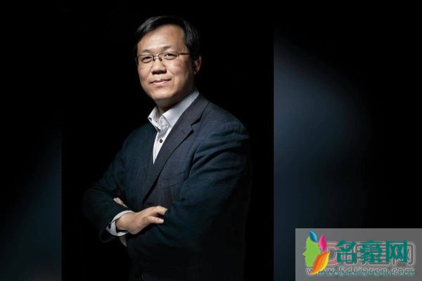 卓伟老婆叫什么 整天捉摸搞垮哪个小明星,天天盼着别人出轨