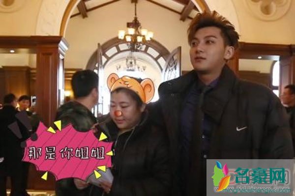 黄子韬的女朋友是谁 不会和经纪人在一起吧