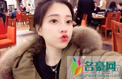 冯提莫离婚事件 什么样的家庭教育才让她有意无意中做出那些性暗示
