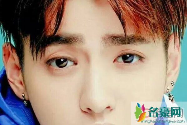 吴亦凡公开选妃视频真假 只好奇长得和吴亦凡这么像咋不红呢