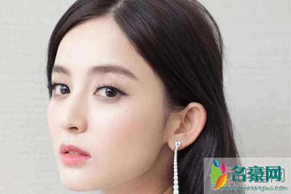 古力娜扎被揉胸的视频真的有吗 人家都说了是4年前发出来的