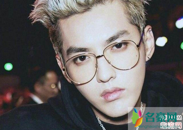 潮流眼镜应该如何搭配脸型更好看 脸型如何搭配适合的眼镜