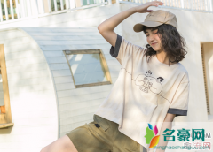 2019夏天女生基础T恤穿搭法则 女生t恤怎么打结好看