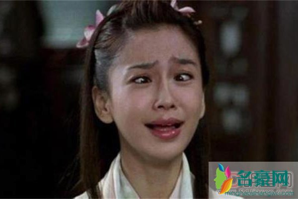 杨颖回应演技争议 不关注好剧情却只盯着某个人的瞪眼、皱眉、歪头