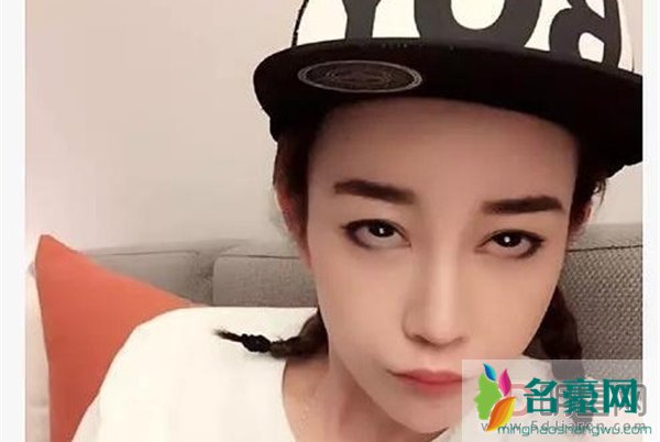 张檬刘雨欣事件始末 张小三事件被爆出来了之后发白眼讽刺是啥意思