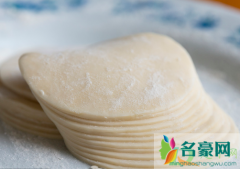 买的饺子皮怎么捏不上 买的饺子皮太硬包不住怎么