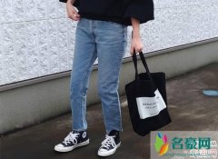 黑白色 纯白色