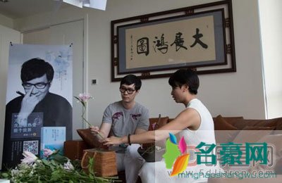 唐家三少的妻子背景叫什么 有钱后能不忘糟糠之妻就已经说明三少品行很好了