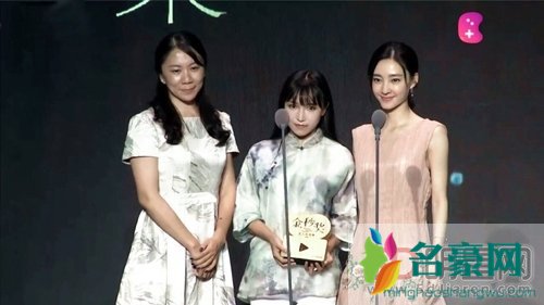 李子柒父母怎么去世的 她不是靠脸吃饭的靠的是手艺