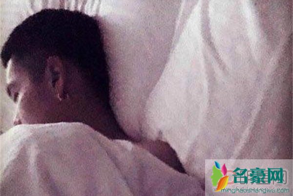 吴亦凡睡粉丝事件过程 骗女粉丝上床的小公狗?