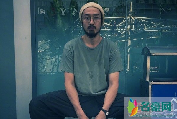 王传君和爱情公寓成员的关系 明明爱情公寓让你进入公众视野的