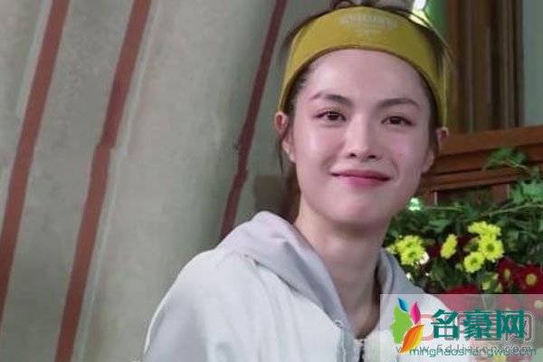 钟楚曦黑历史八卦 不男不女:没有女生的优雅更没有男生的贴心