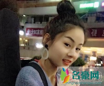 快手网络红人花姐真名及个人资料 直播一晚上或一天收入多少?