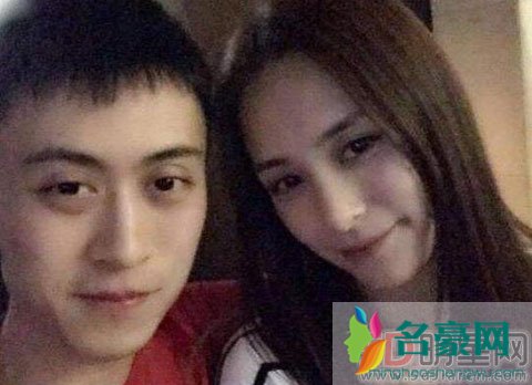 秦奋现任女朋友是谁 集邮男:谈女朋友跟收集邮票差不多