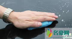 洗车泥为什么会在车上留痕迹