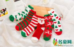 平安夜挂袜子还是圣诞节挂袜子 平安夜的节日定义