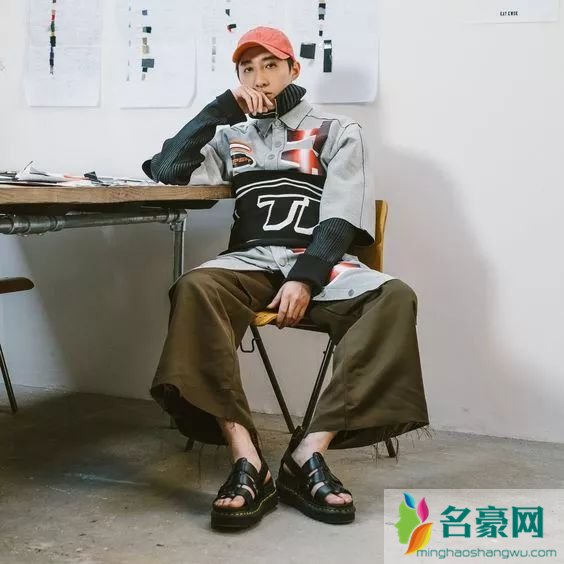 适合夏季的懒人鞋推荐 夏季必备懒人鞋穿搭方法