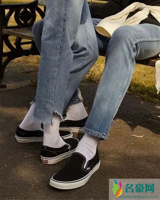 适合夏季的懒人鞋推荐 夏季必备懒人鞋穿搭方法
