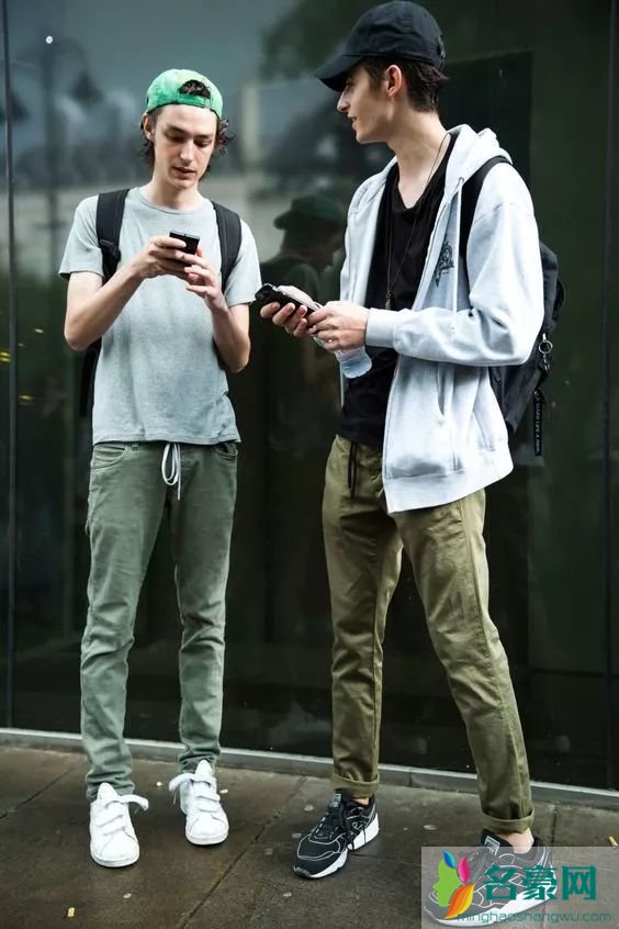 适合夏季的懒人鞋推荐 夏季必备懒人鞋穿搭方法